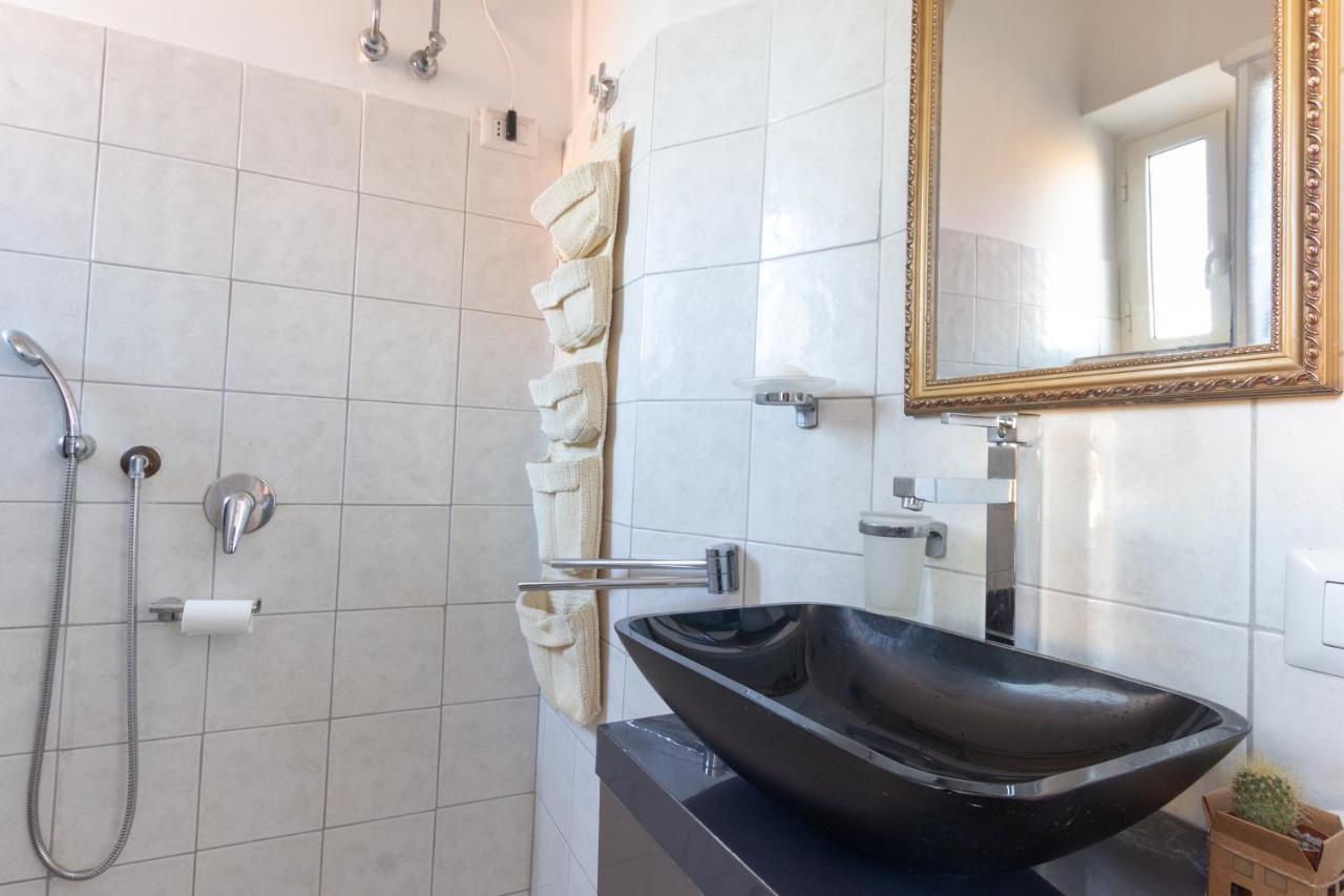 Pigneto Life Nest Apartment โรม ภายนอก รูปภาพ